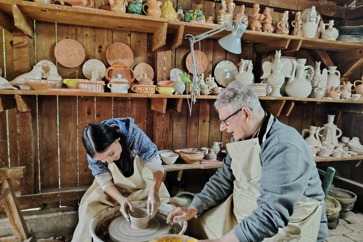 Радионица традиционалне грнчарије у Равни 2025. године