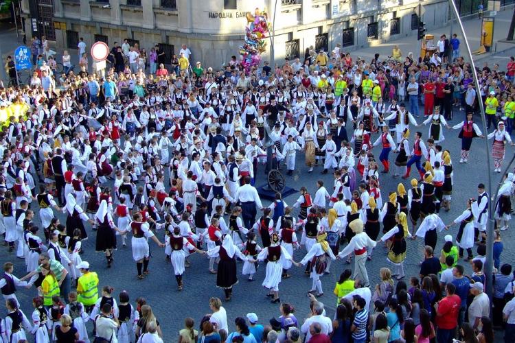 Традиционална игра коло